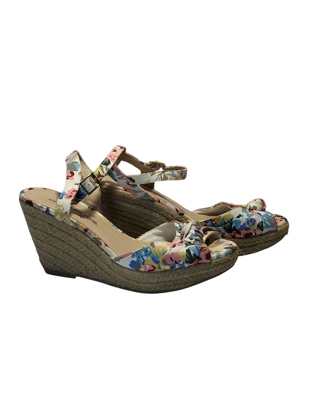 MONTEGO BAY CLUB 3.5" OPEN TOE WEDGE SANDALS – WOMEN’S SIZE 7.5 – PASTEL FLORAL